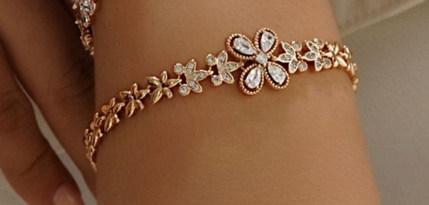 دستبند ژوپینگ طرح گل-دستبند ژوپینگ طرح گل با شناسه محصول plx – 00036078 یکی از محصولات با کیفیت فروشگاه اینترنتی پاشالوکس است. از ویژگی های بارز این محصول باید به آبکاری رنگ ثابت و ضد حساسیت بودن آن اشاره کرد. شما می توانید با اتصال به درگاه امن بانکی این محصول را سفارش دهید و به صورت رایگان با پست  ...