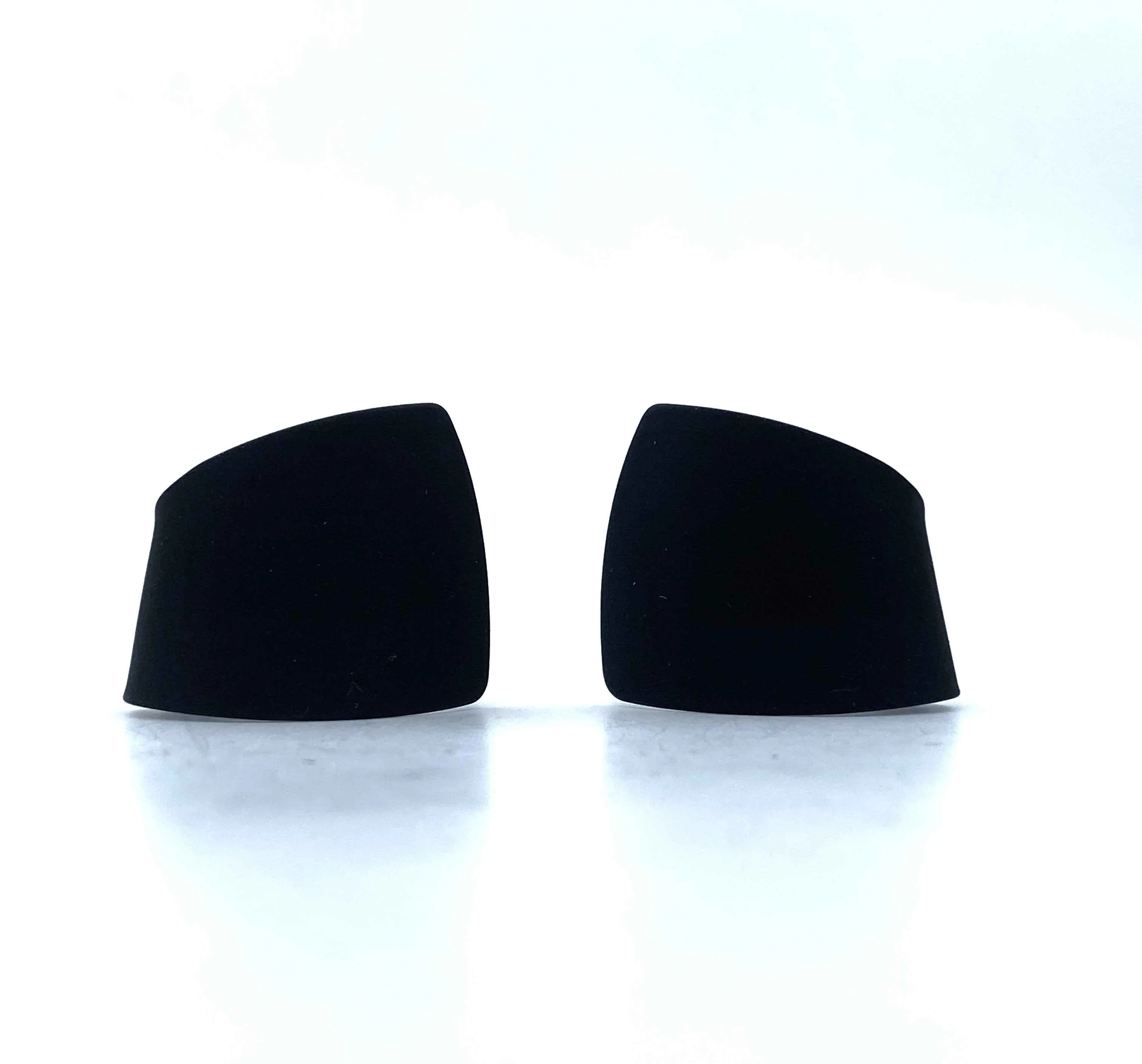 گوشواره سه بعدی سیلیکونی-درخشش بی‌نظیر با گوشواره سه بعدی سیلیکونی - کد 00013824 - PLX با گوشواره سه بعدی سیلیکونی، استایلی لوکس و مدرن را به مجموعه زیورآلات خود اضافه کنید! این گوشواره  با طراحی خاص و جذاب خود، یکی از پرطرفدارترین اکسسوری‌های پاشالوکس محسوب می‌شود. اگر به دنبال گوشواره رنگ ثابت و ب ...