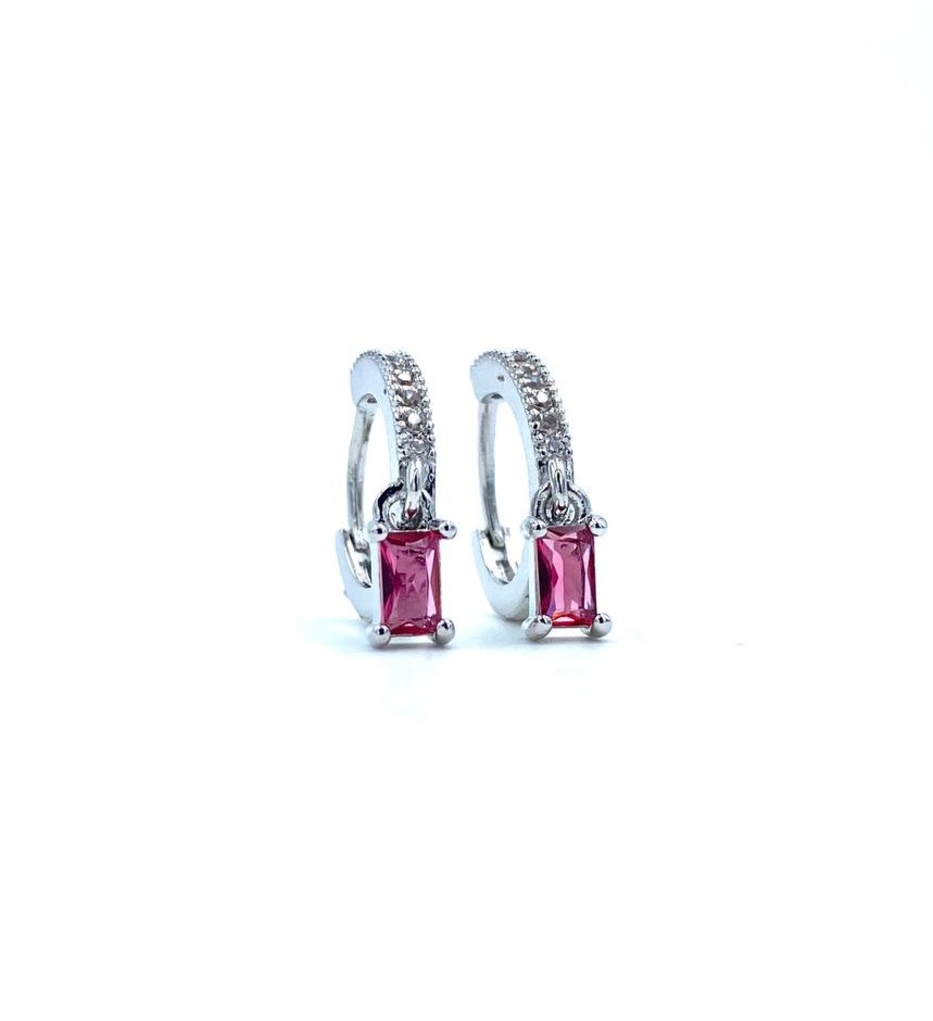 گوشواره حلقه ای نگین صورتی-گوشواره حلقه ای نگین صورتی با شناسه محصول plx – 00038799 یکی از محصولات با کیفیت فروشگاه اینترنتی پاشالوکس است. از ویژگی های بارز این محصول باید به آبکاری رنگ ثابت و ضد حساسیت بودن آن اشاره کرد. شما می توانید با اتصال به درگاه امن بانکی این محصول را سفارش دهید و به صورت را ...