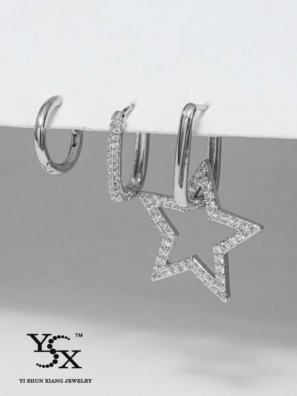 گوشواره بدل سه عددی ستاره لوکس-گوشواره بدل سه عددی ستاره لوکس با شناسه محصول plx – 00016198 یکی از محصولات با کیفیت فروشگاه اینترنتی پاشالوکس است. از ویژگی های بارز این محصول باید به آبکاری رنگ ثابت و ضد حساسیت بودن آن اشاره کرد. شما می توانید با اتصال به درگاه امن بانکی این محصول را سفارش دهید و به ...